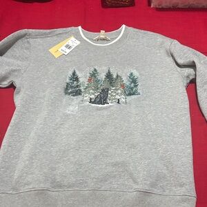 NWT CHRISTMAS SWEATSHIRT TREE WITH LABRADOR